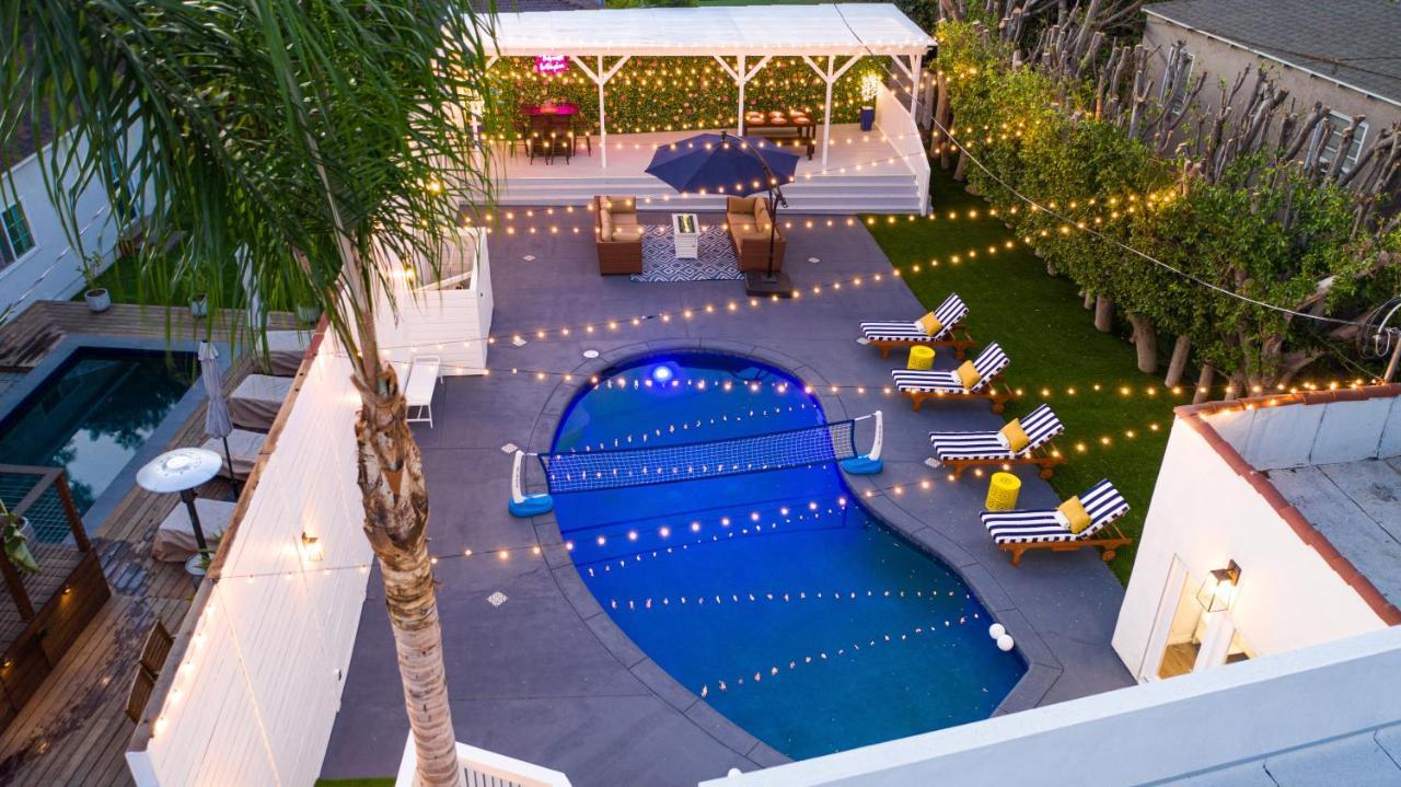 Studio City Contemporary Villa With Pool Sleeps 10 Лос-Анджелес Экстерьер фото